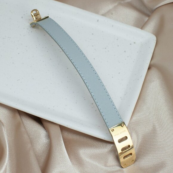 Henri Bendel Turn Lock Leather Bracelet Sage Green Gold Tone Size 7–8 - Picture 6 of 10